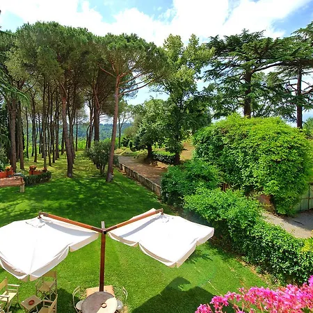 Villa Lorenza By Posarellivillas